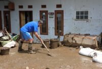 Kecamatan Dayeuhkolot, Kabupaten Bandung dilanda banjir akibat luapan sungai Citarum dan sungai Cikaro. (Dok. BNPB)