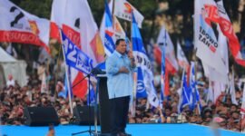 Pasangan Capres Cawapres nomor urut 2 Prabowo Subianto dan Gibran Rakabuming Raka di Kota Semarang, Jawa Tengah. (Dok. TKN Prabowo Gibran)

