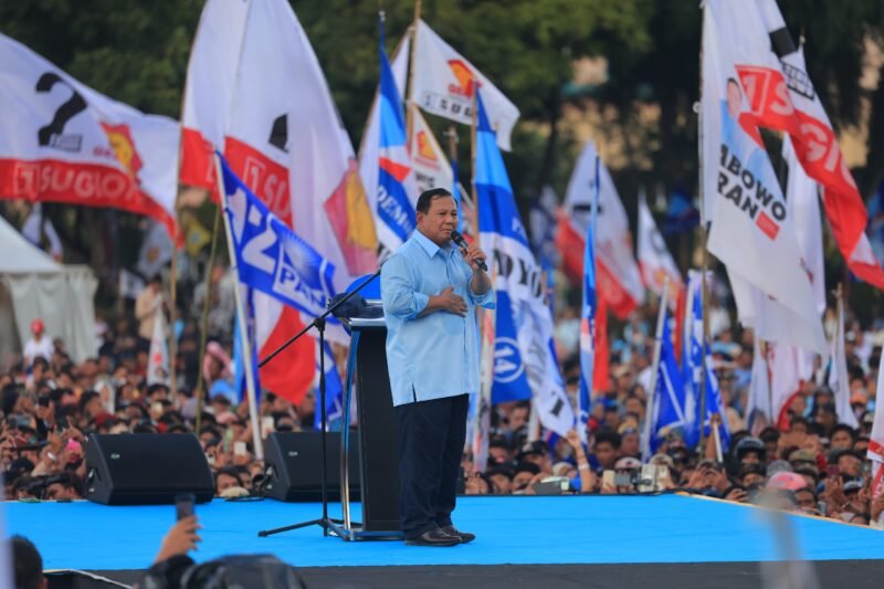 Pasangan Capres Cawapres nomor urut 2 Prabowo Subianto dan Gibran Rakabuming Raka di Kota Semarang, Jawa Tengah. (Dok. TKN Prabowo Gibran)

