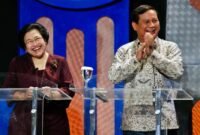 Ketua Umum PDI Perjuangan Megawati Soekarnoputri bersama Ketua Umum Partai Gerindra, Prabowo Subianto. (Instagram.com/@presidenmegawati)
