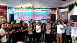 Pameran UMKM dan Pasar Malam Tanjungsari disertai aksi sosial H. Umuh Muhtar ( Nana Suryana )