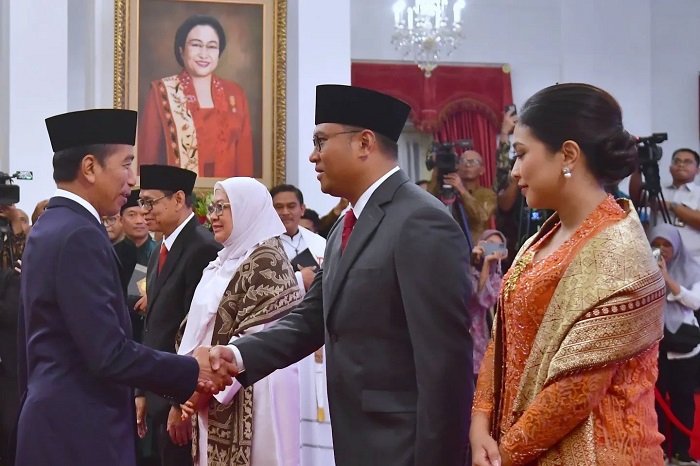 Presiden Joko Widodo (Jokowi) melantik politisi Partai Gerindra, Sudaryono sebagai Wakil Menteri Pertanian (Wamentan).  (Facebook.com @Sudaryono)