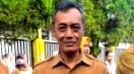 H. Cecep Abdul Salam Kepala SD Paripurna ngisi acara sambutan di SD Negeri Cileles (Dok.Hallobandung.com / Tatang Tarmedi )