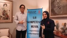 Foto : Sertifikasi profesi: Musisi terkenal Indonesia antusias mengikuti uji kompetensi musik yang diselenggarakan oleh BNSP dan LSPMI. (Doc.Ist)