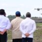 Presiden Prabowo Subianto melakukan kunjungan kerja di Provinsi Sumatera Selatan (Sumsel) yang didampingi oleh Menteri Pertanian Andi Amran Sulaiman. (Dok. Biro Pers, Media, dan Informasi Sekretariat Presiden)
