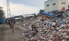 Sampah di Pasar Gedebage Akhirnya Diangkut, muncul masalah pungli di pasar Gede Bage