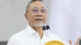 Menteri Koordinator Bidang Pangan Zulkifli Hasan menyebut impor sapi hidup tanpa kuota dimulai, pemerintah targetkan 2 juta ekor hingga 2029. (Facebook.com @Zulkifli Hasan)

