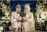 2. Pernikahan anak Dedi & Karyoto di Garut makan korban jiwa. Ribuan warga ricuh demi hidangan gratis. (Instagram.com @maula_akbar08)