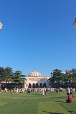 Pemerintah kota Bandung lanjutkan penataan tahap dua, Alun-alun Bandung Ditutup Empat Bulan, mulai Senin (11/8)